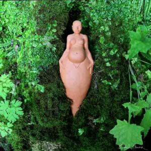 "Vulve". Tableau-photo. Composition à partir d'une sculpture céramique sur le thème du Féminin Sacré par Isabelle Mounier