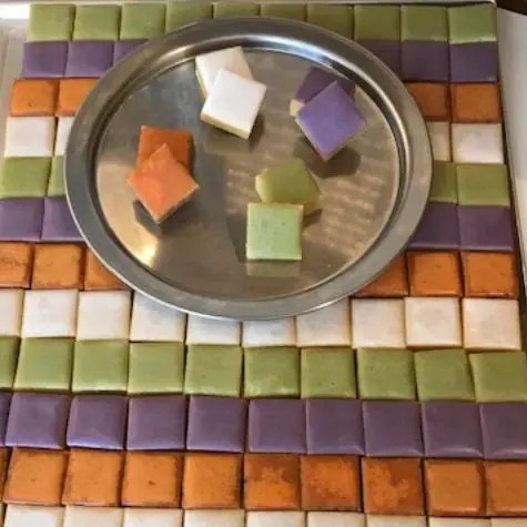 calissons artisanaux à Sarlat Les Douceurs d'Iris, saveur lavande, chanvre, truffe