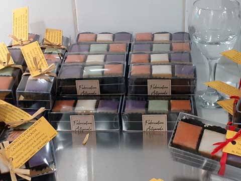 Petites boîtes de six calissons