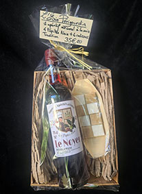 L'Écrin périgourdin : apéritif de noix traditionnel, 8 califassons à la Châtaigne et Noix & café