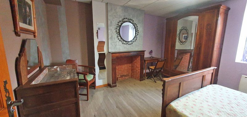 Chambre côté cour